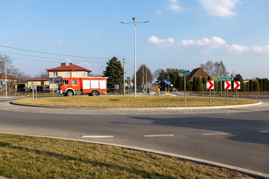 Otwarto rondo na drodze wojewódzkiej. Efekt współpracy wielu instytucji